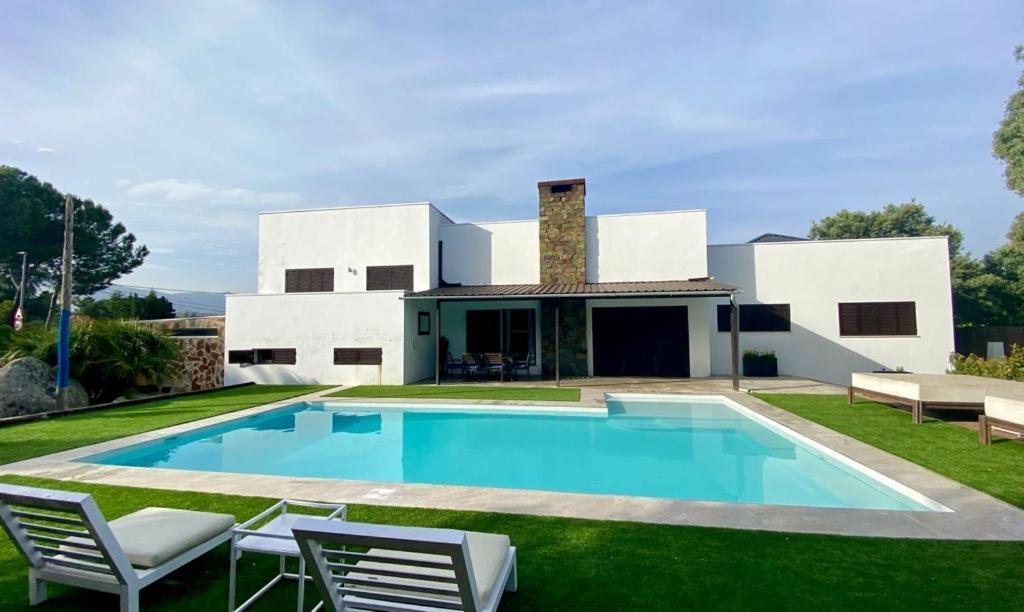 Villa La Roca Madrid กัวดาร์รามา ภายนอก รูปภาพ